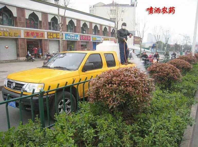 高压清洗机喷洒农药