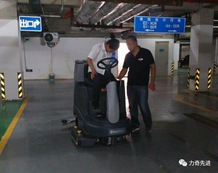 高压清洗机在室内公共场所的应用